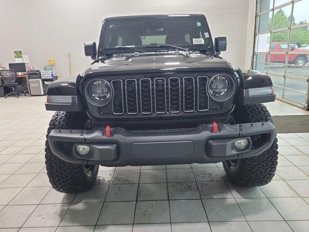 new 2025 Jeep Wrangler car, priced at $68,198