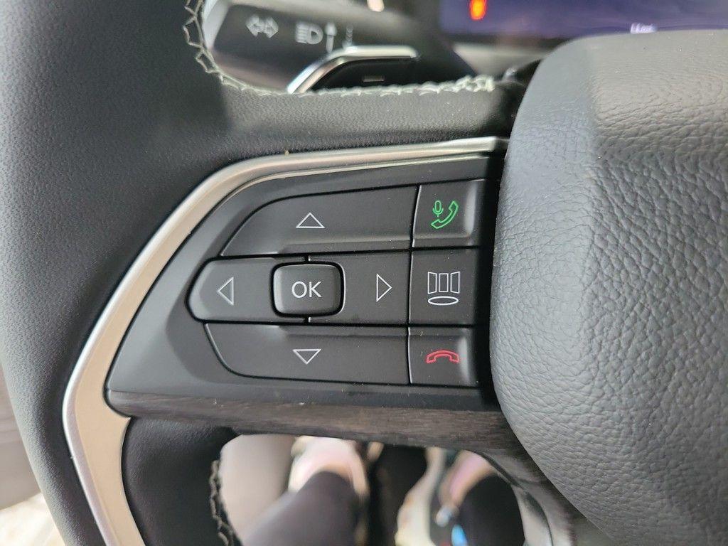 new 2025 Jeep Grand Cherokee car, priced at $47,936