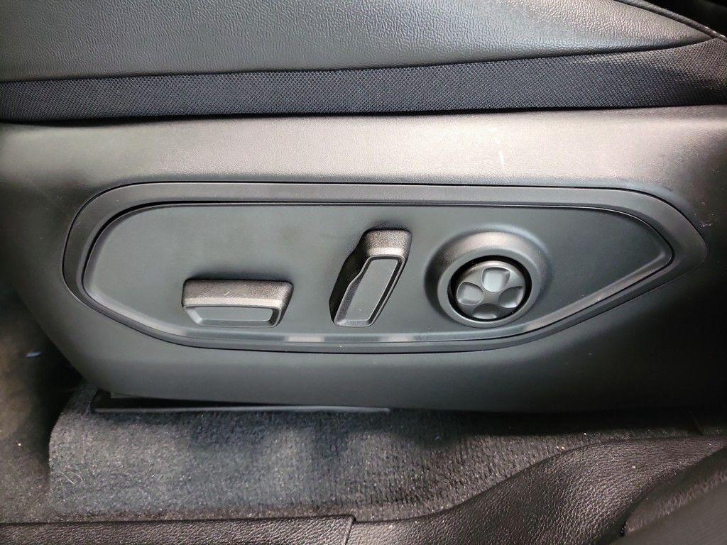 new 2025 Jeep Grand Cherokee car, priced at $47,936