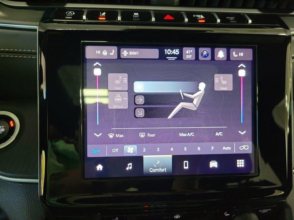 new 2025 Jeep Grand Cherokee car, priced at $41,922