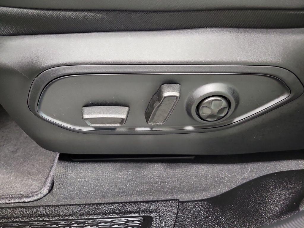 new 2025 Jeep Grand Cherokee L car, priced at $51,029