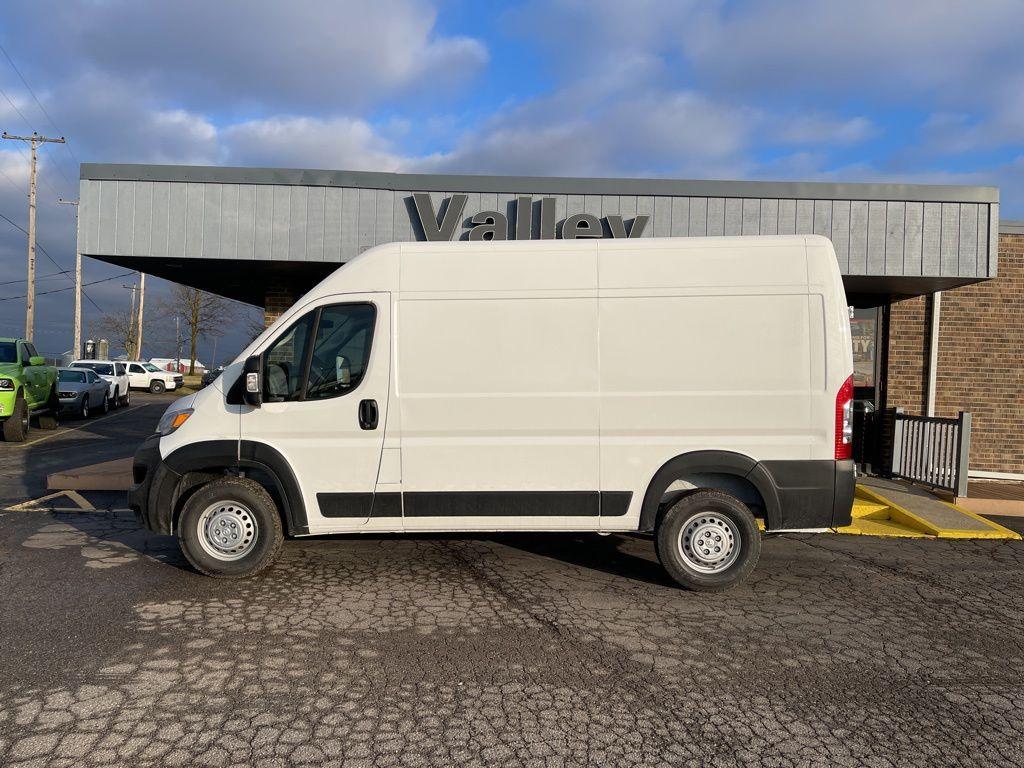 new 2025 Ram ProMaster 2500 car, priced at $51,888