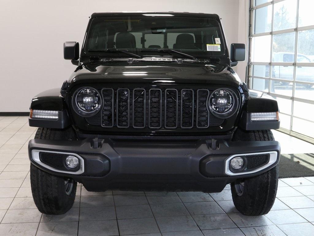 new 2024 Jeep Gladiator car, priced at $46,776