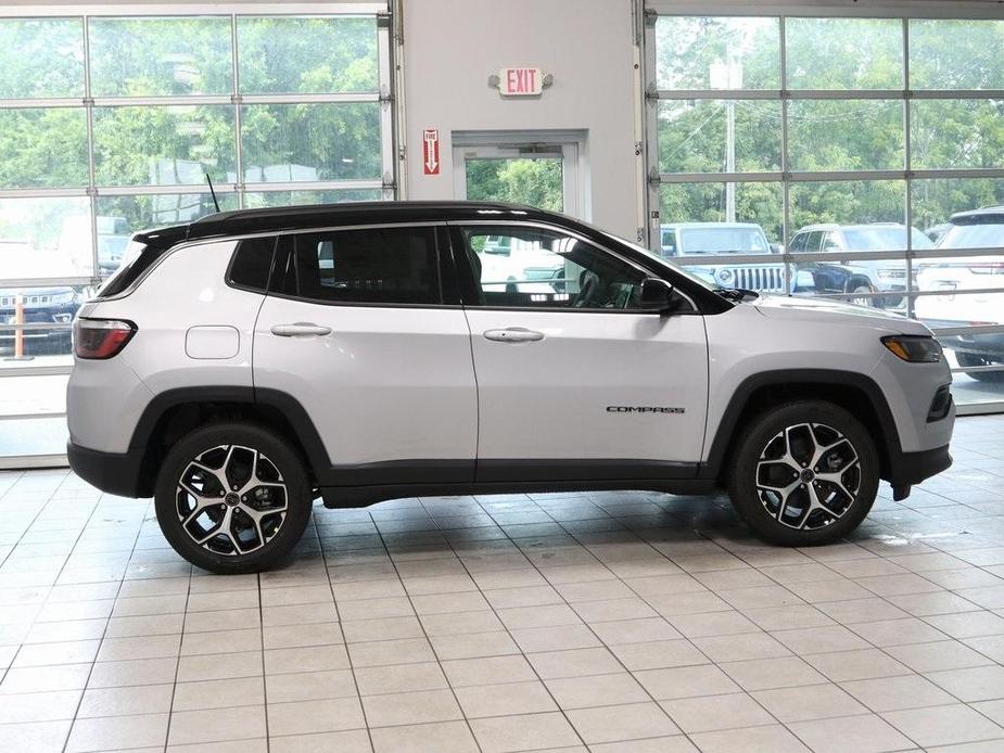 new 2025 Jeep Compass car, priced at $31,250