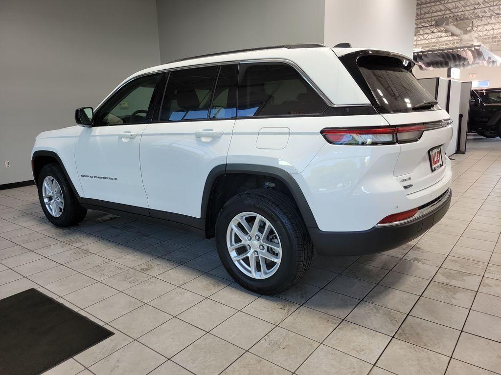 used 2024 Jeep Grand Cherokee car, priced at $33,399