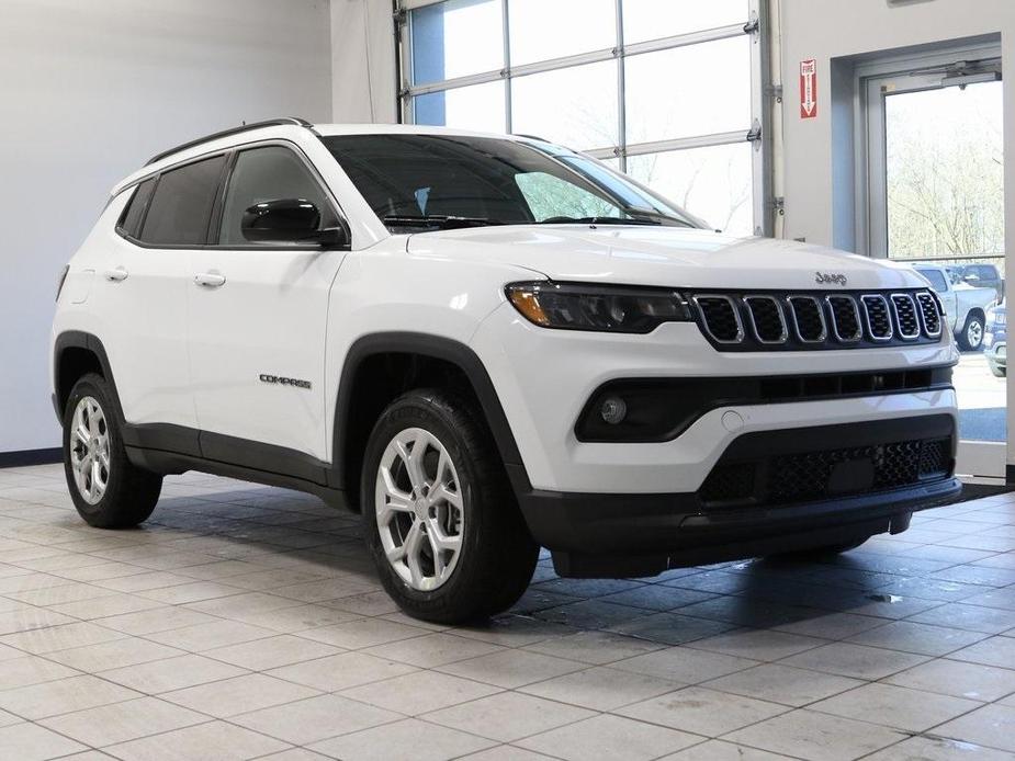 new 2024 Jeep Compass car, priced at $33,470