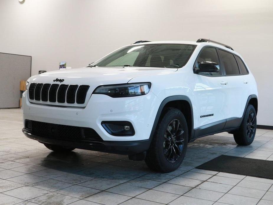 used 2023 Jeep Cherokee car, priced at $19,600