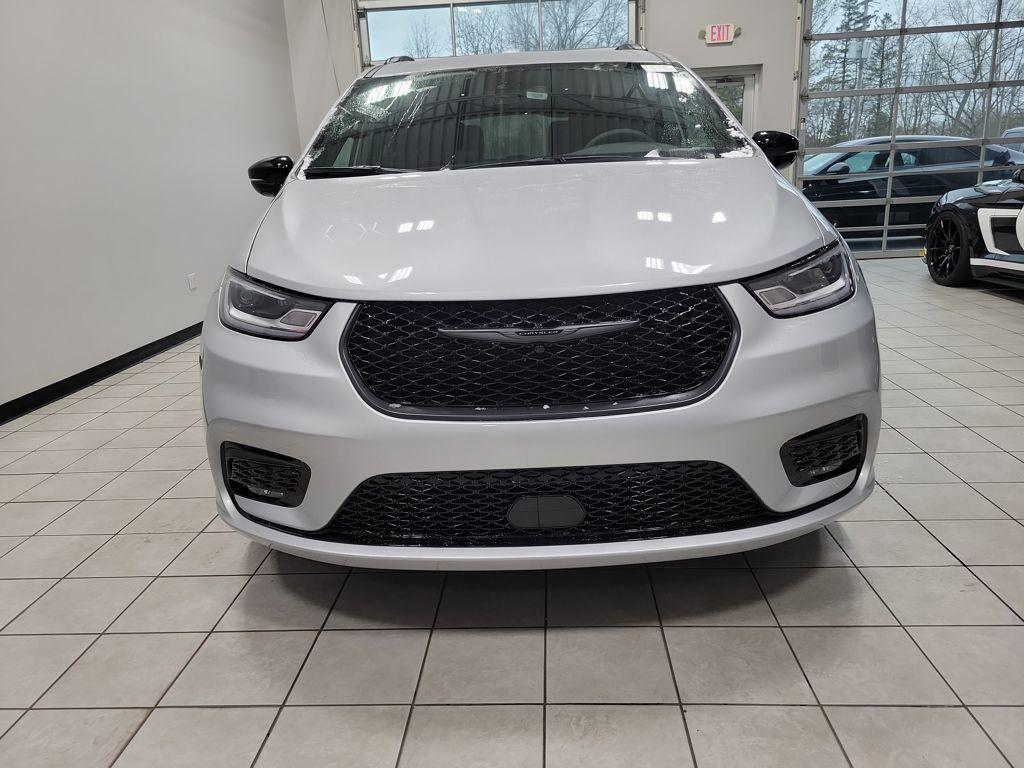 new 2026 Chrysler Pacifica car, priced at $47,800