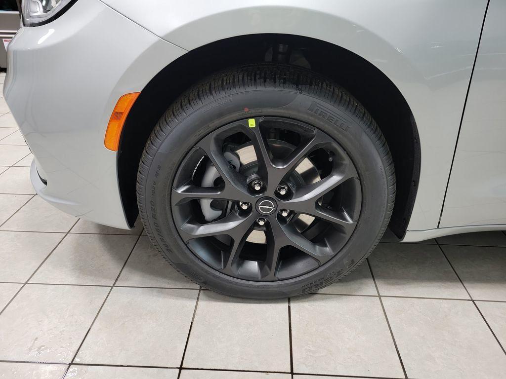 new 2026 Chrysler Pacifica car, priced at $47,800