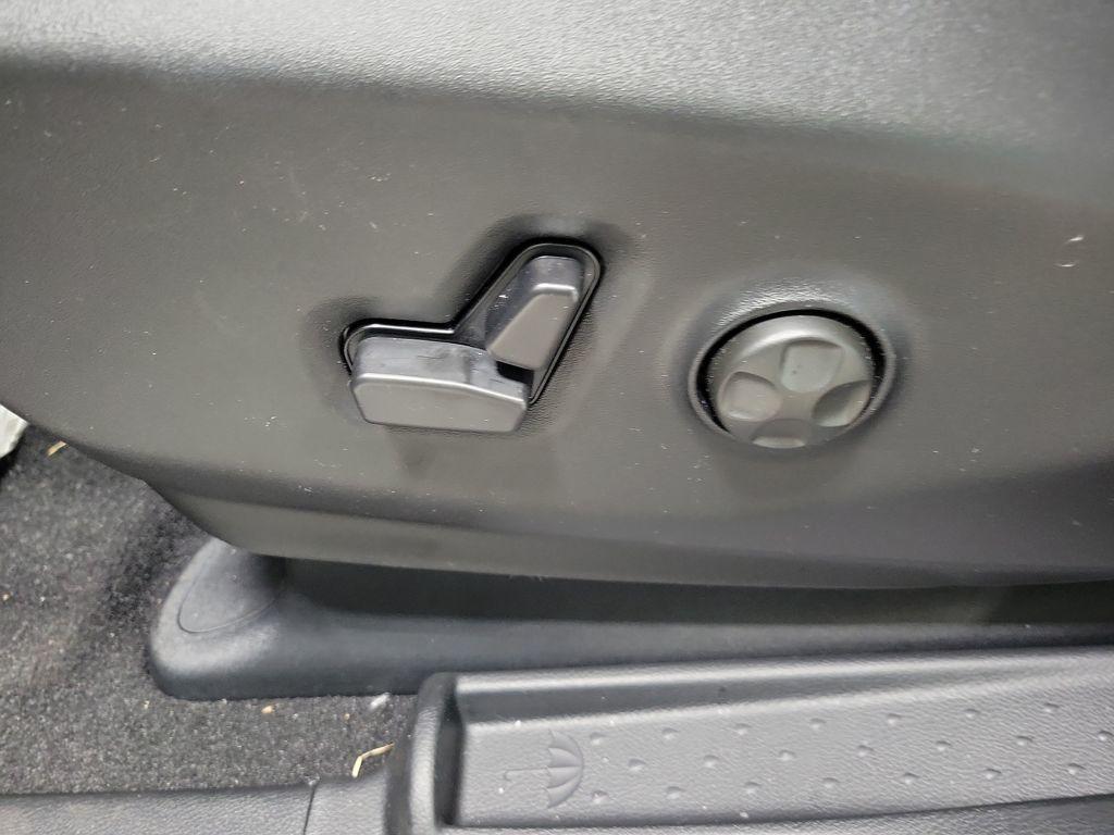 new 2026 Chrysler Pacifica car, priced at $47,800