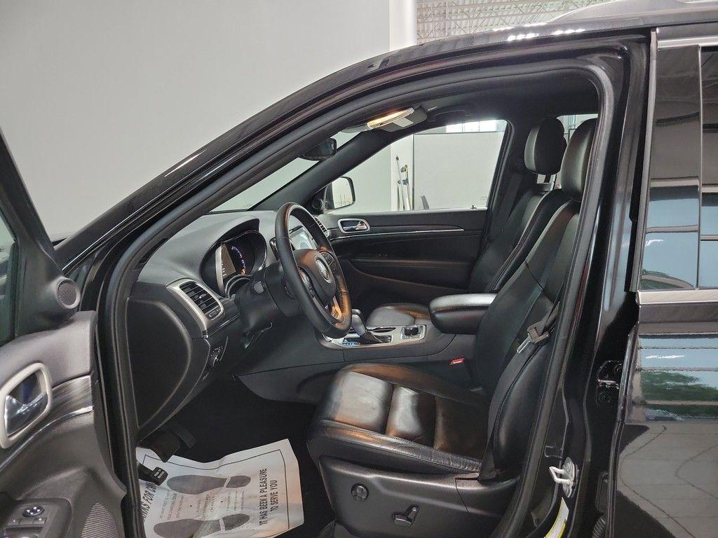 used 2019 Jeep Grand Cherokee car, priced at $24,000
