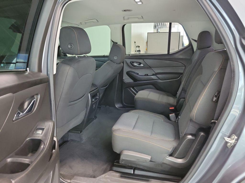 used 2021 Chevrolet Traverse car, priced at $24,999