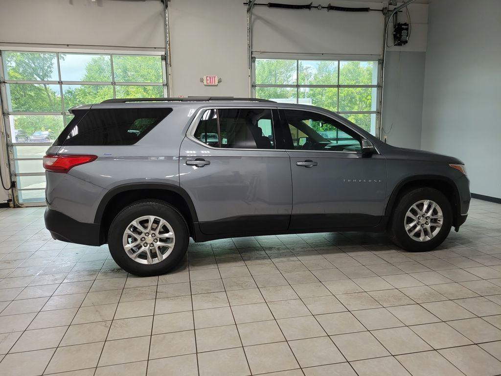 used 2021 Chevrolet Traverse car, priced at $24,999