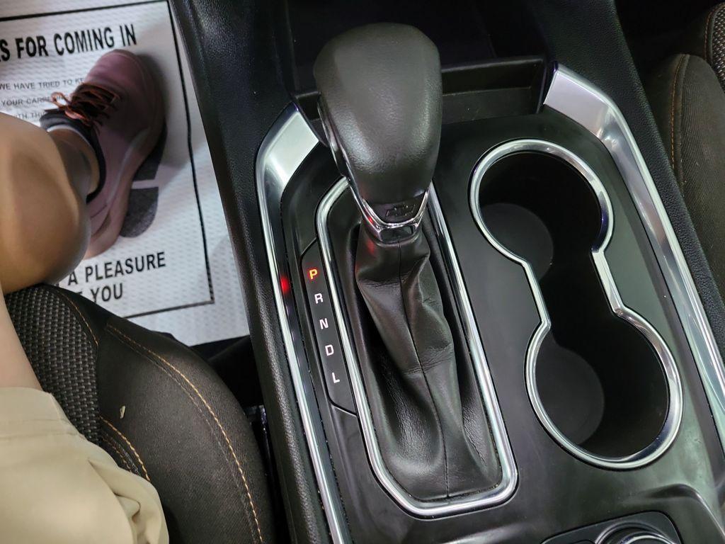 used 2021 Chevrolet Traverse car, priced at $24,999