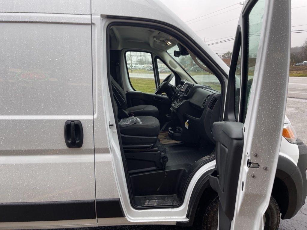 new 2025 Ram ProMaster 2500 car, priced at $52,450