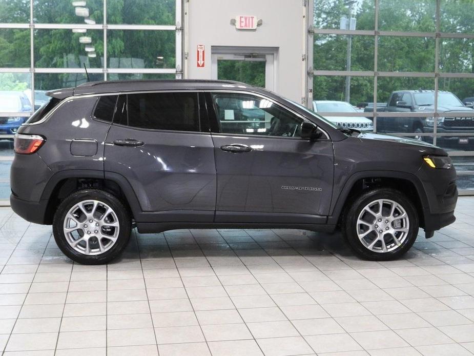 new 2024 Jeep Compass car, priced at $35,772