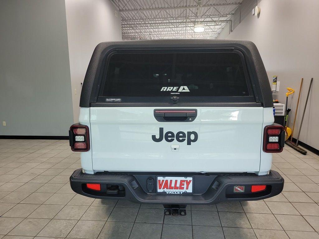 used 2022 Jeep Gladiator car, priced at $33,000