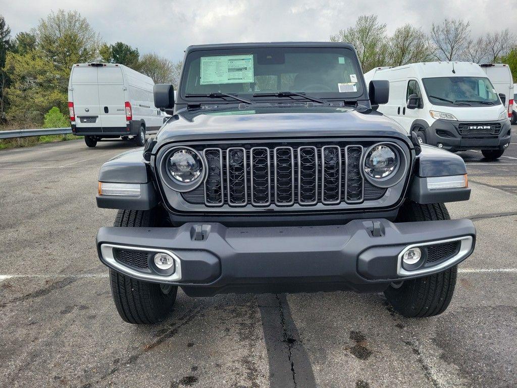 new 2025 Jeep Gladiator car, priced at $48,775