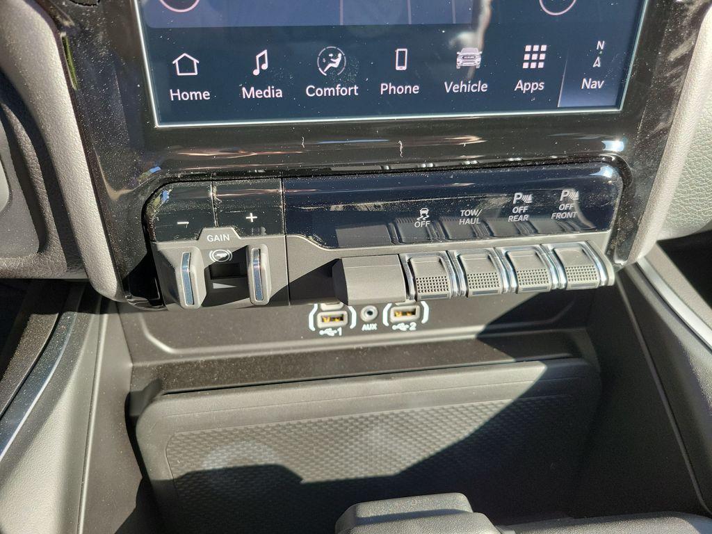 new 2025 Ram 2500 car, priced at $58,634