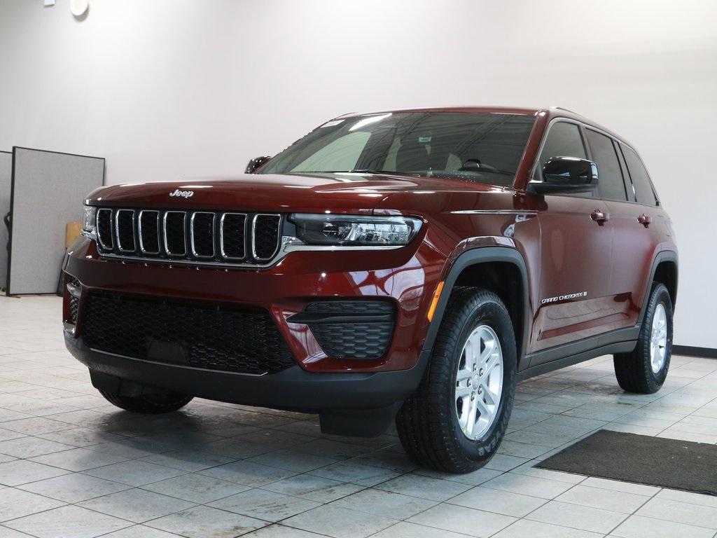 new 2025 Jeep Grand Cherokee car, priced at $38,101