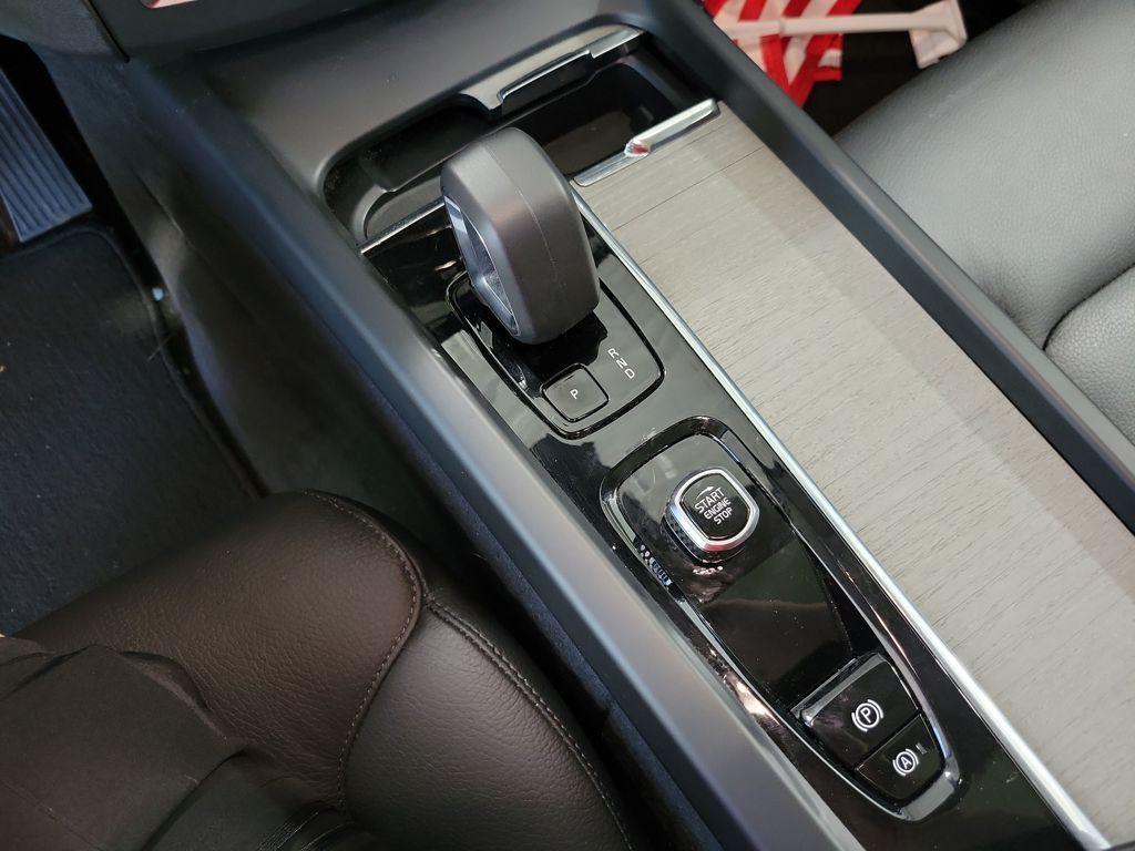 used 2025 Volvo XC60 car, priced at $36,999