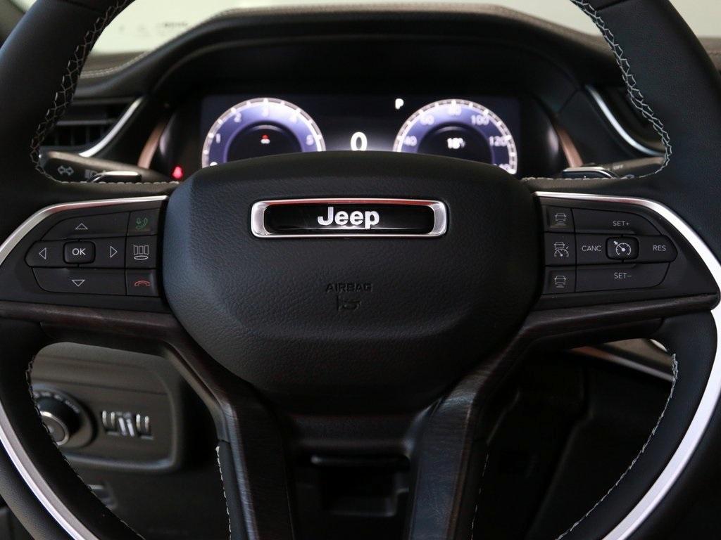 new 2025 Jeep Grand Cherokee car, priced at $47,237