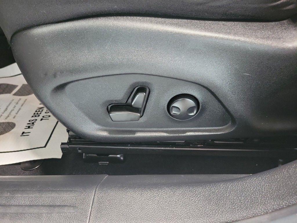 used 2022 Jeep Compass car, priced at $24,399