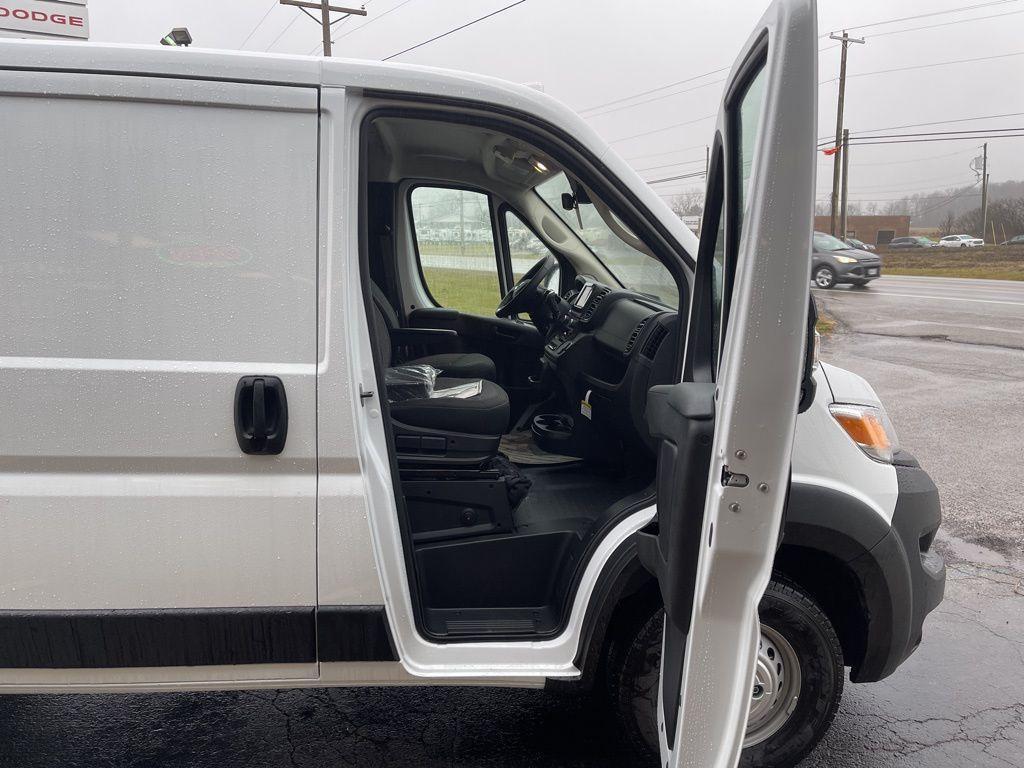 new 2025 Ram ProMaster 2500 car, priced at $49,305
