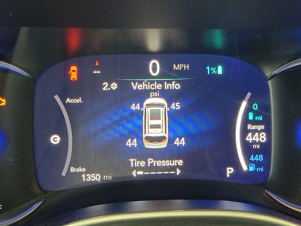 new 2025 Chrysler Pacifica Hybrid car, priced at $46,618