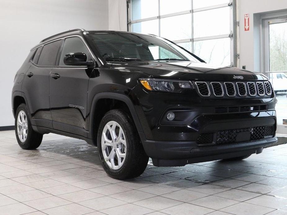new 2024 Jeep Compass car, priced at $34,000