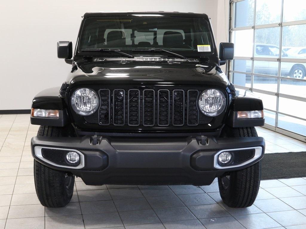 new 2024 Jeep Gladiator car, priced at $45,208