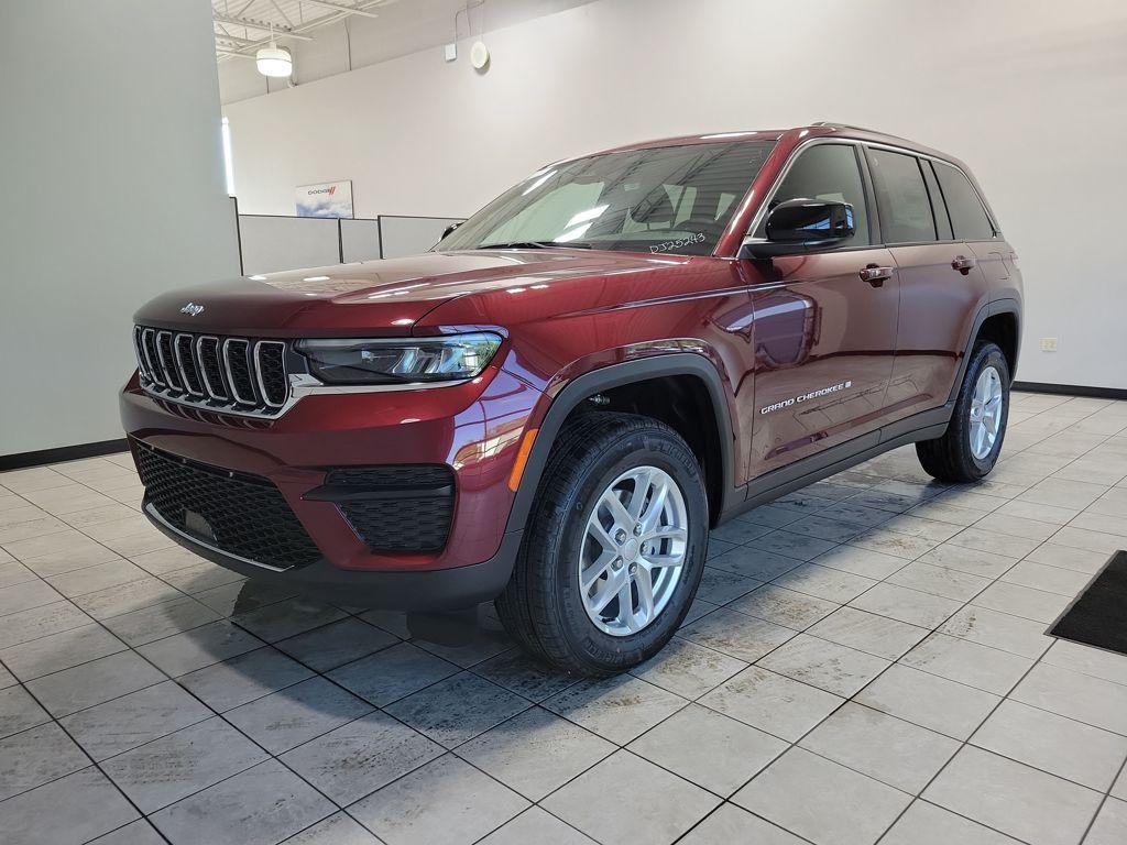 new 2025 Jeep Grand Cherokee car, priced at $43,081