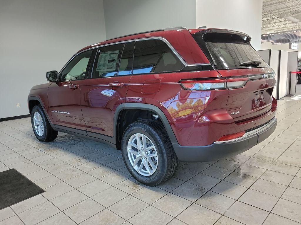 new 2025 Jeep Grand Cherokee car, priced at $43,081
