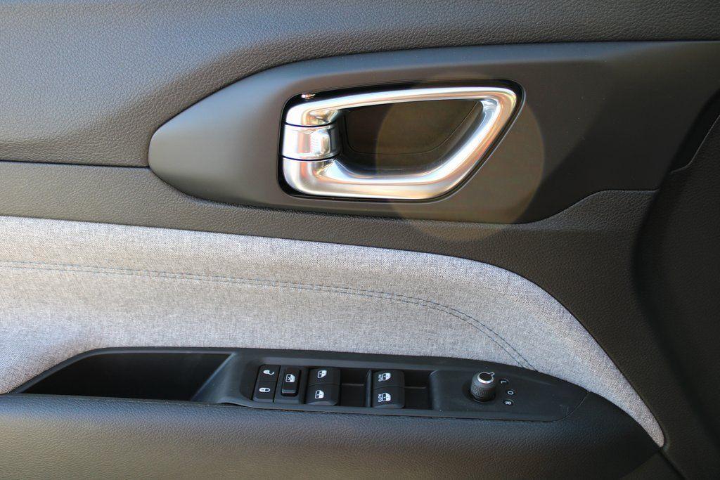 new 2023 Jeep Compass car, priced at $26,860