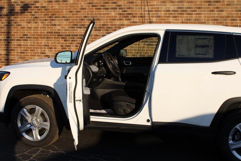 new 2023 Jeep Compass car, priced at $26,860