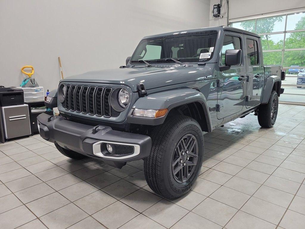new 2025 Jeep Gladiator car, priced at $45,218