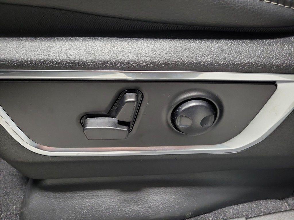 new 2025 Ram 1500 car, priced at $63,329