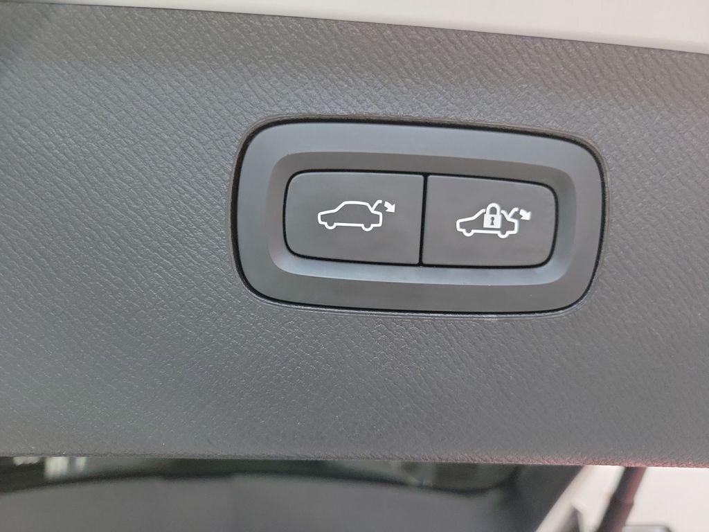 used 2024 Volvo XC90 car, priced at $43,899