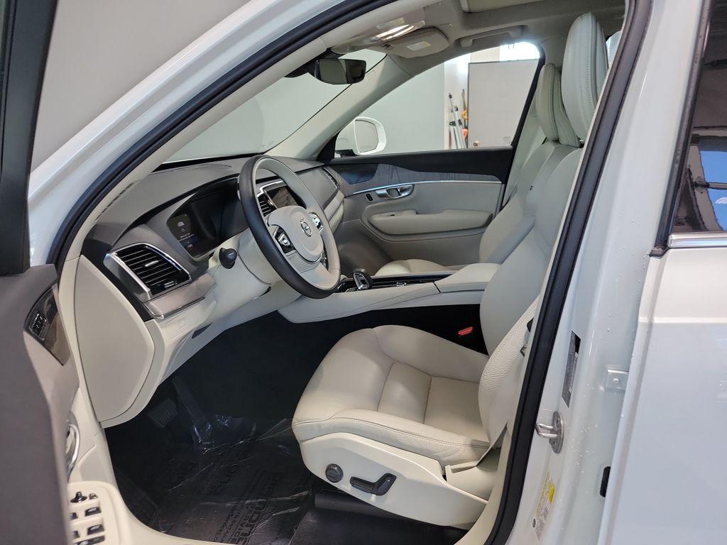 used 2024 Volvo XC90 car, priced at $46,399