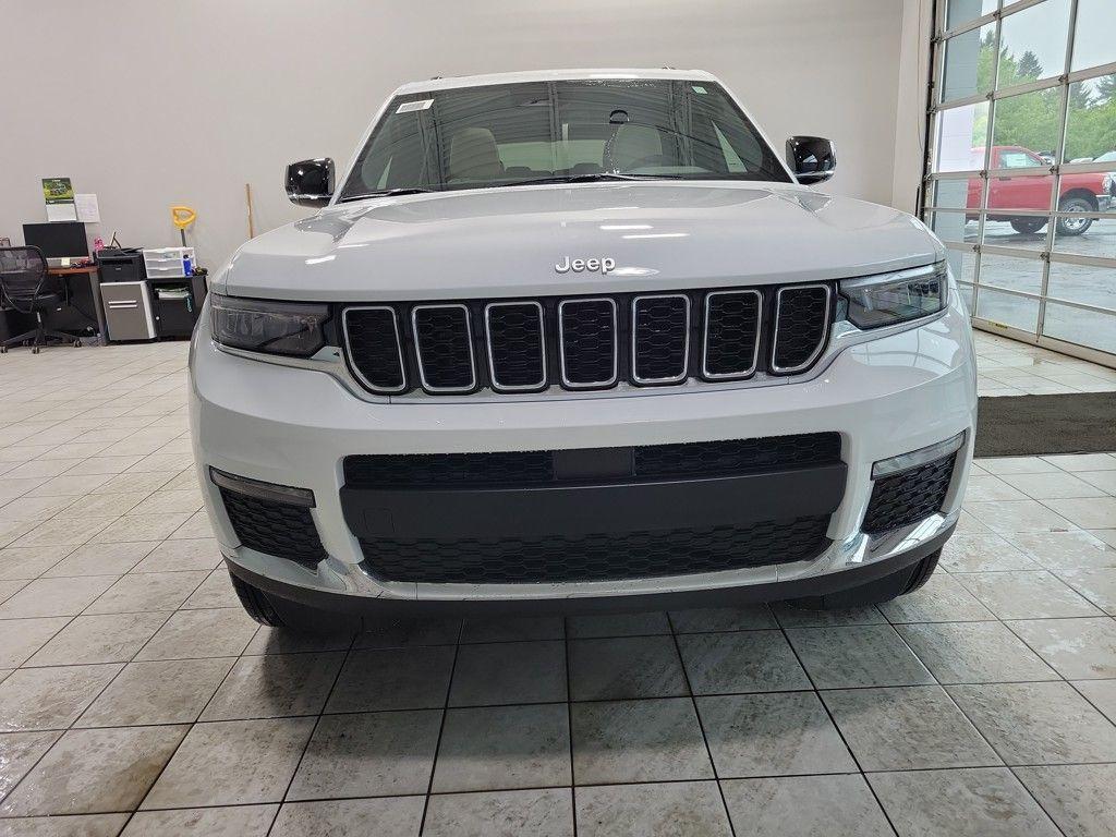 new 2025 Jeep Grand Cherokee L car, priced at $46,193