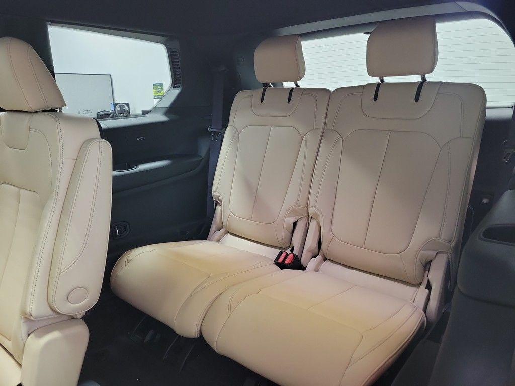 new 2025 Jeep Grand Cherokee L car, priced at $46,193