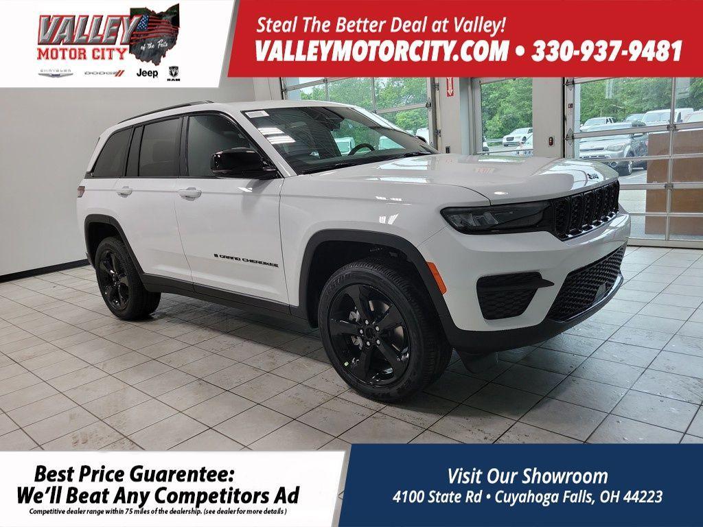 new 2025 Jeep Grand Cherokee car, priced at $42,901