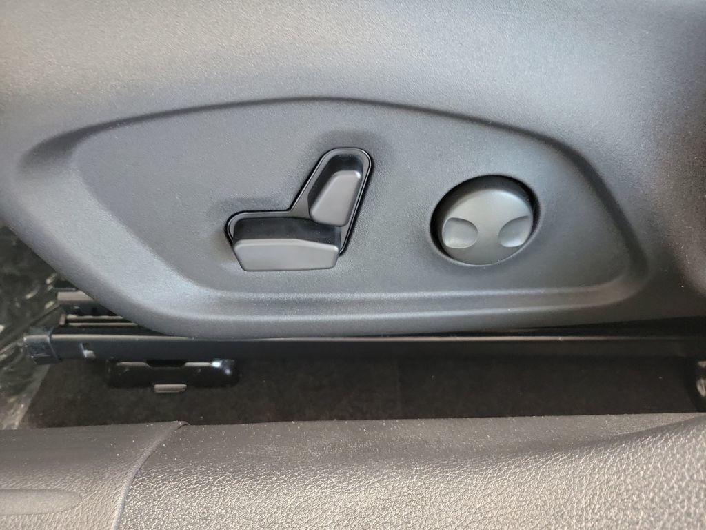 new 2026 Jeep Compass car, priced at $33,600