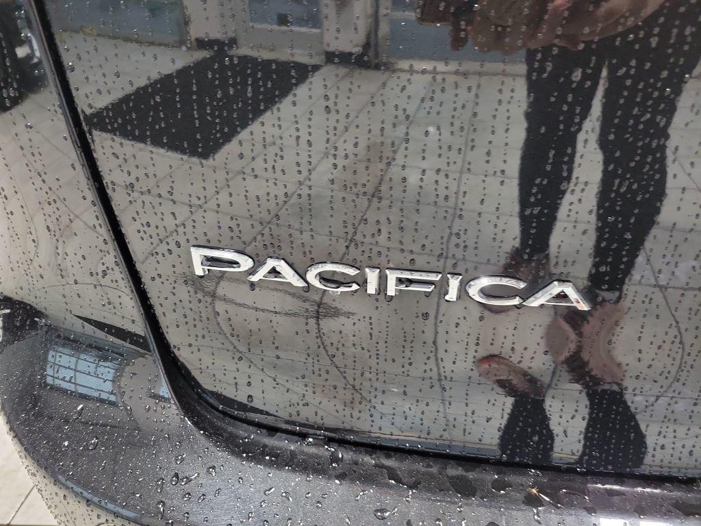 used 2023 Chrysler Pacifica Hybrid car, priced at $32,999