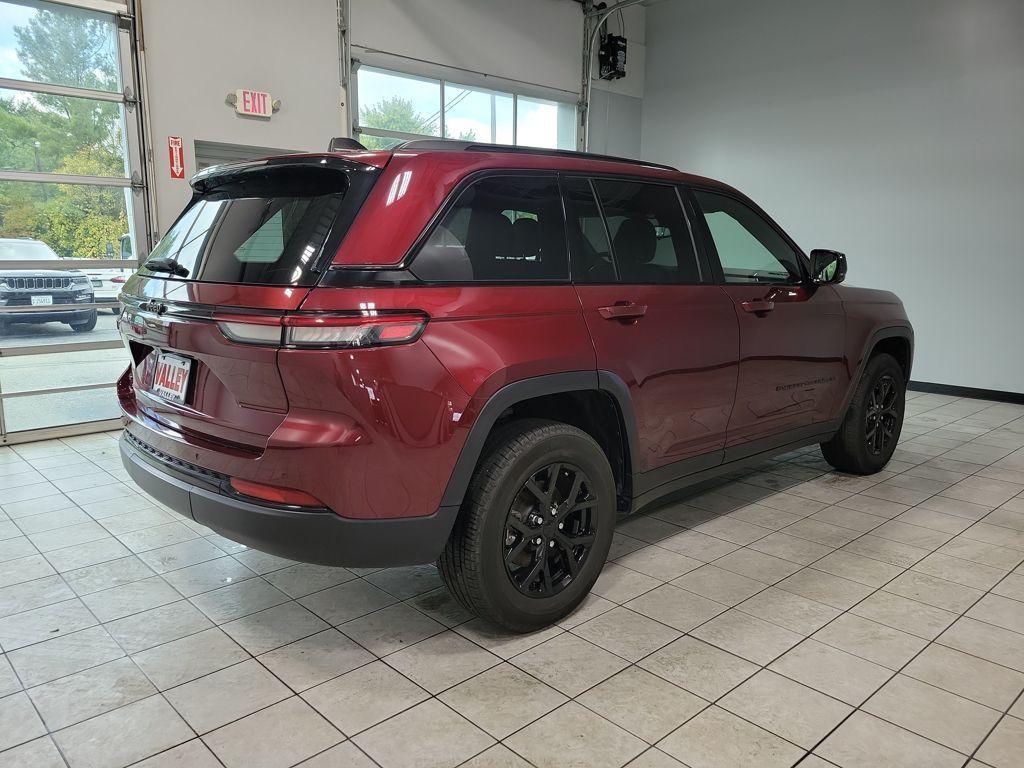 used 2024 Jeep Grand Cherokee car, priced at $33,699