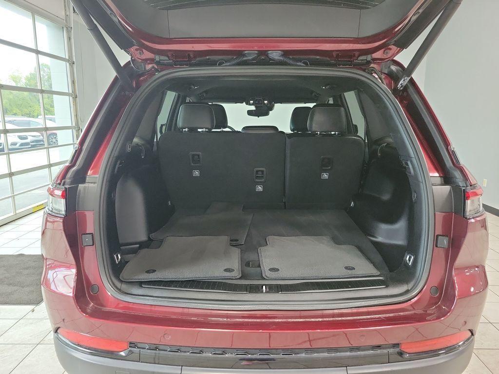 used 2024 Jeep Grand Cherokee car, priced at $33,699