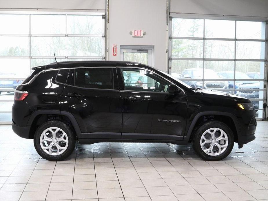 new 2024 Jeep Compass car, priced at $34,000