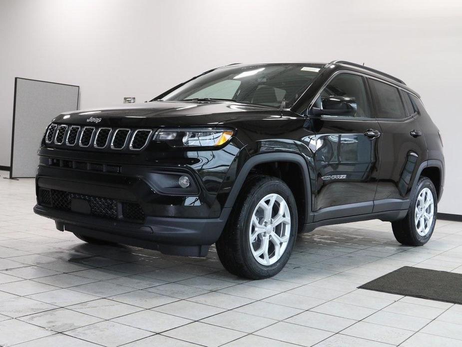 new 2024 Jeep Compass car, priced at $30,500