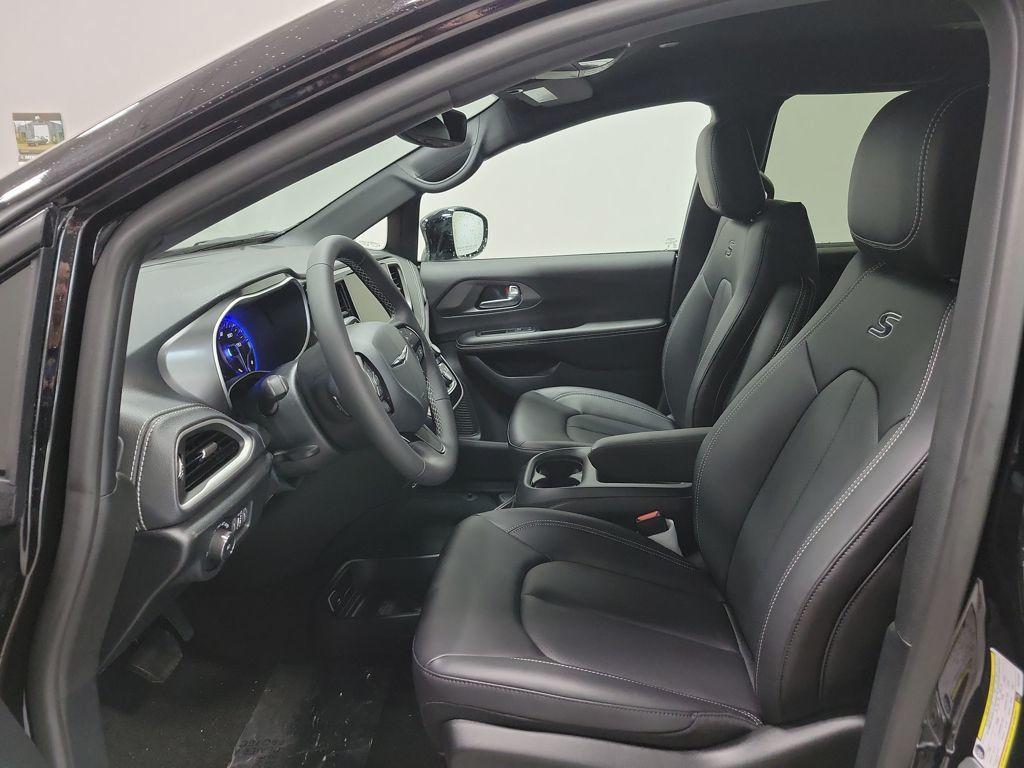 new 2026 Chrysler Pacifica car, priced at $47,305