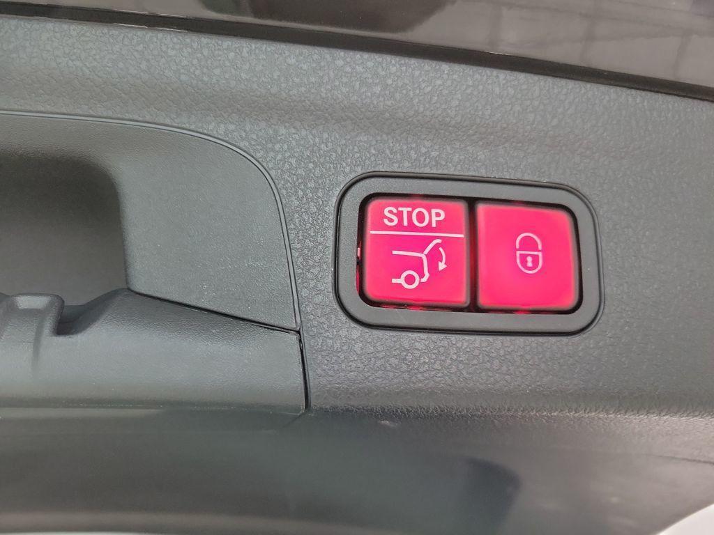 used 2024 Mercedes-Benz GLE 350 car, priced at $45,499